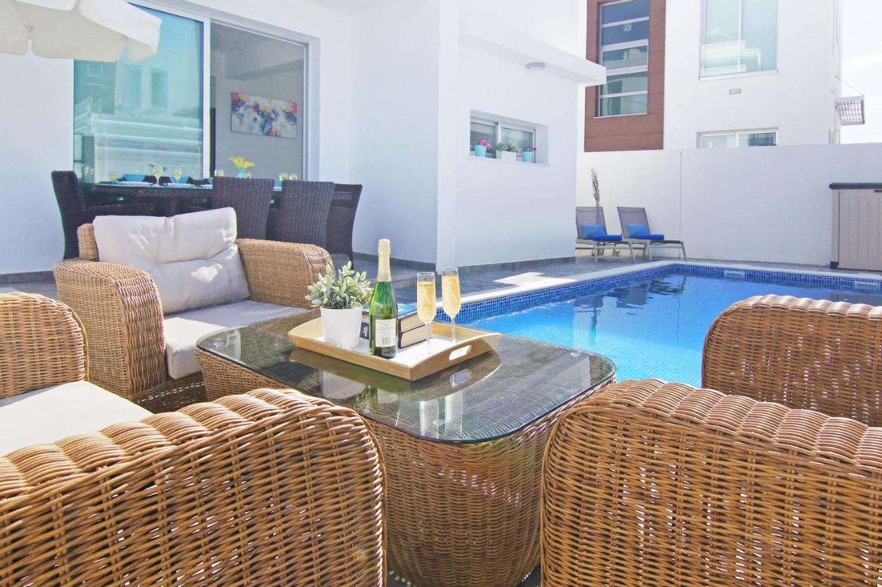 Villa Caren Παραλίμνι Εξωτερικό φωτογραφία
